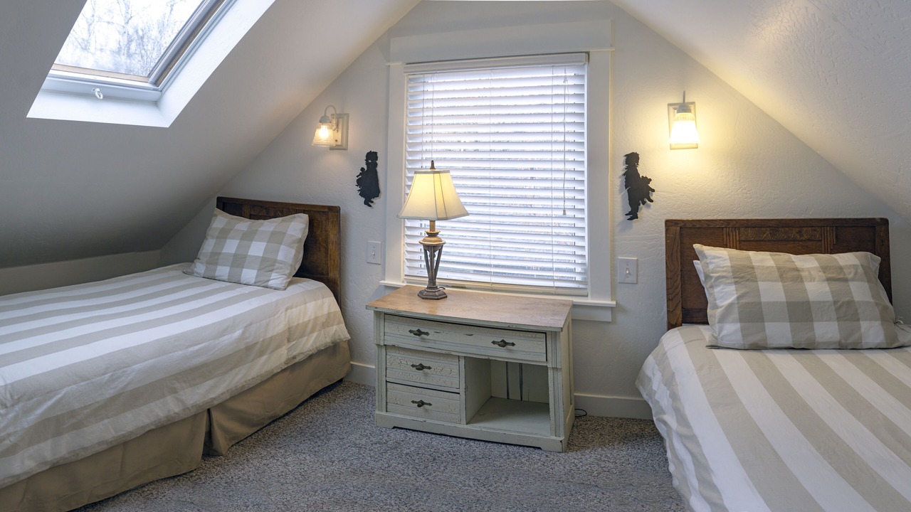 Photo of Bedroom in Historic Railroad District