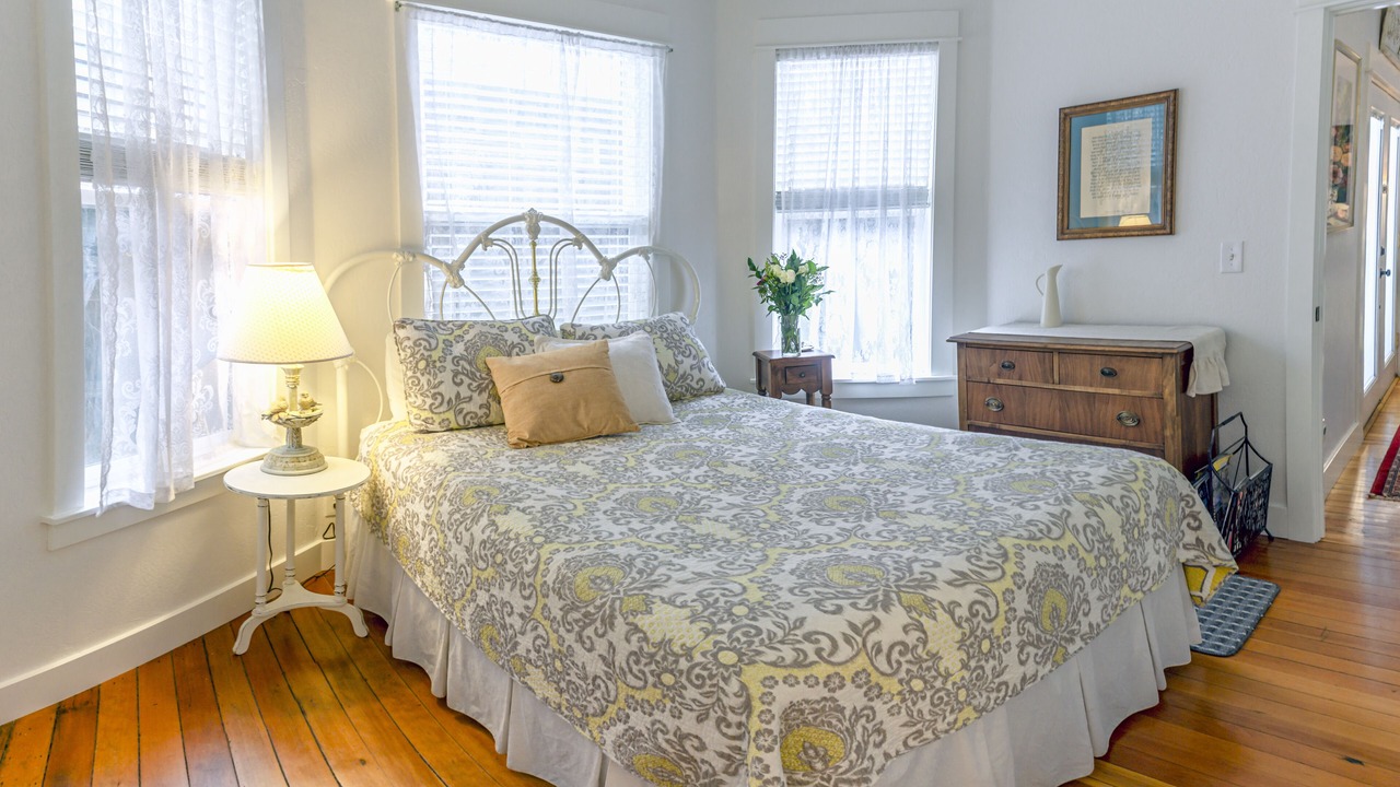 Photo of Bedroom in Historic Railroad District