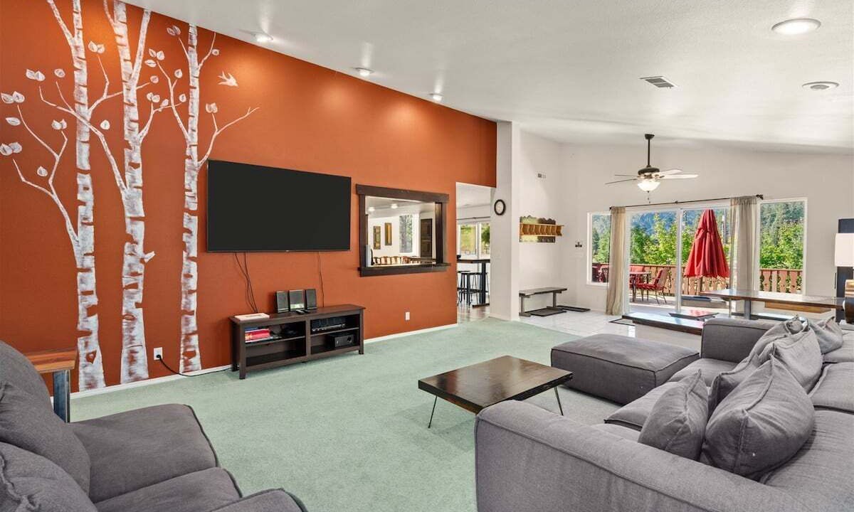 Photo of Bedroom in Leavenworth