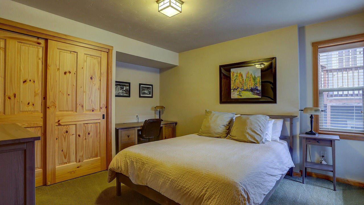 Photo of Bedroom in Hood River