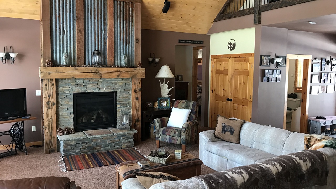 Photo of Livingroom in Cusick