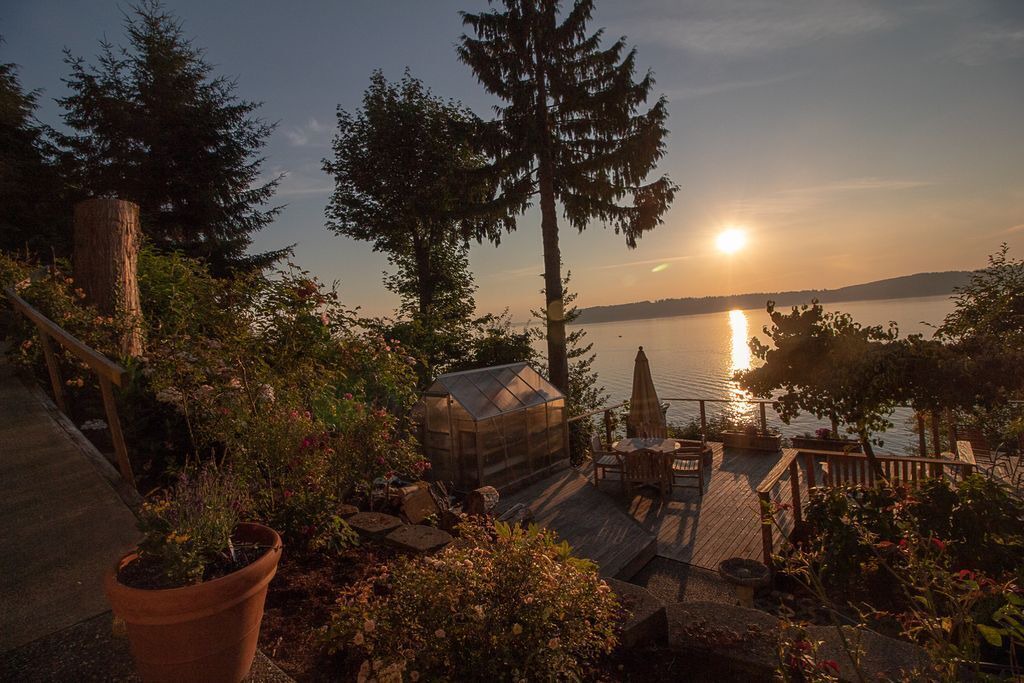 Photo of Patio Balcony in Mukilteo