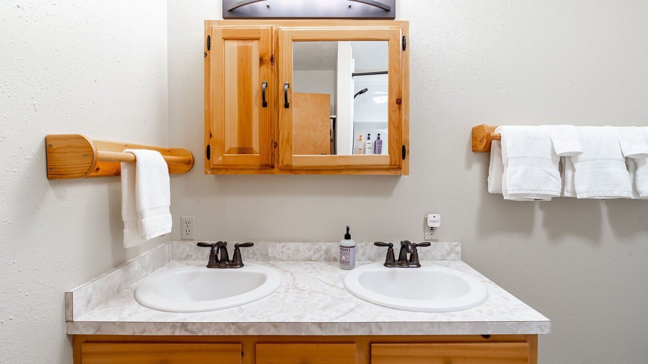 Photo of Bathroom in West Yellowstone