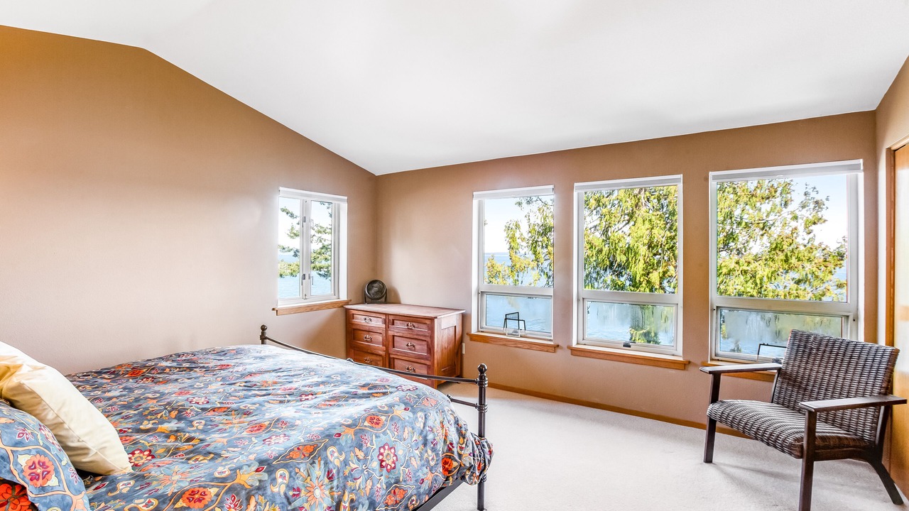 Photo of Bedroom in Port Ludlow