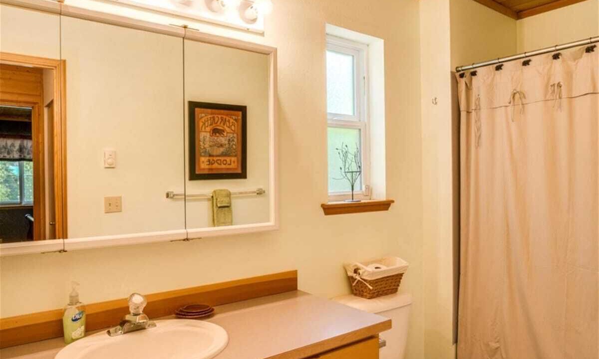 Photo of Bathroom in Leavenworth