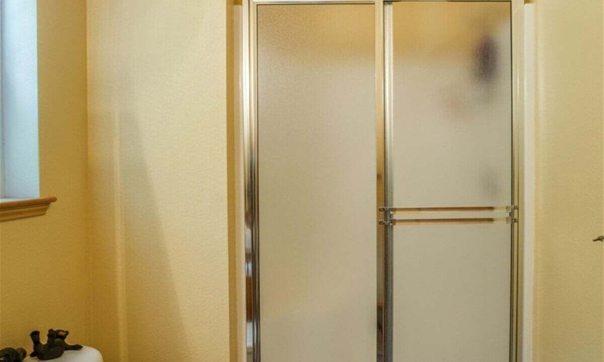 Photo of Bathroom in Leavenworth