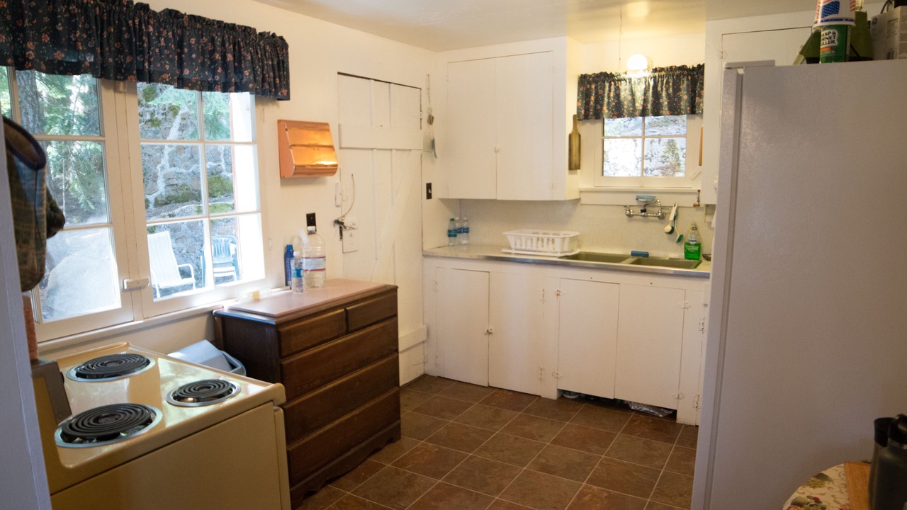 Photo of Kitchen in Klamath Falls