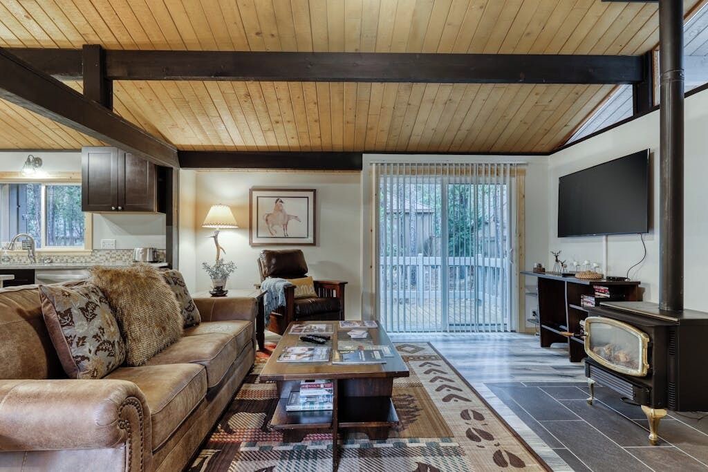 Photo of Livingroom in Sunriver