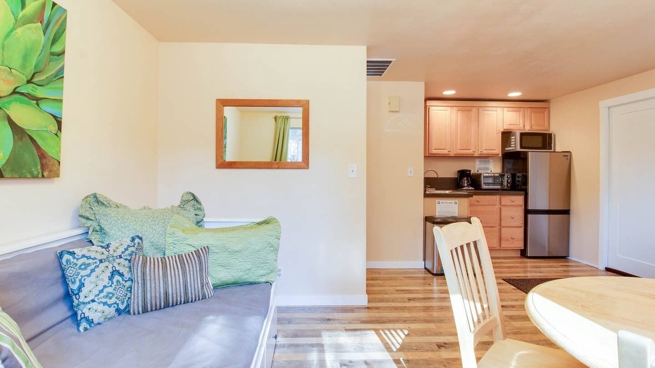 Photo of Livingroom in Bend