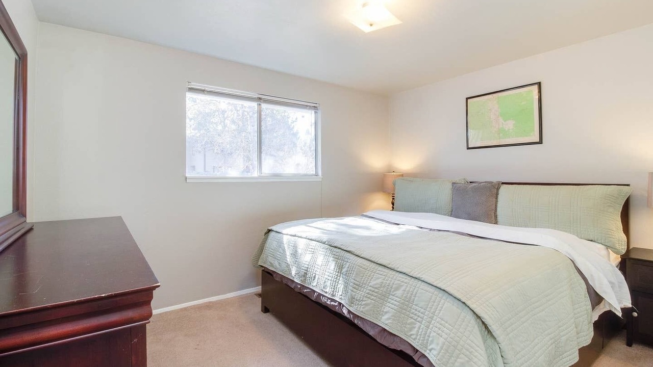 Photo of Bedroom in Bend