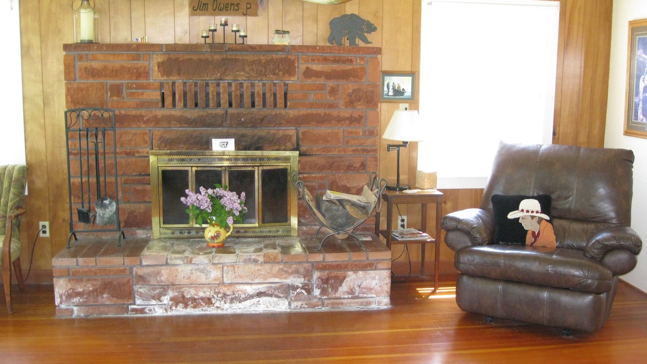 Photo of Livingroom in Fort Klamath