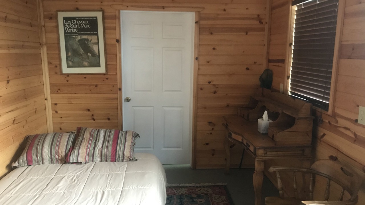 Photo of Bedroom in Fort Klamath