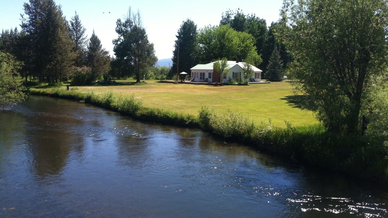 Photo of Others in Fort Klamath