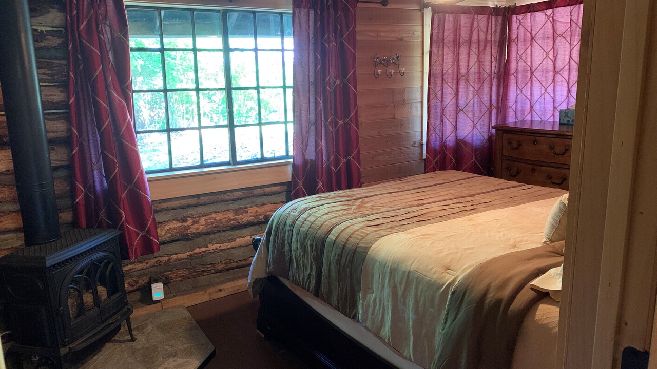 Photo of Bedroom in Rathdrum