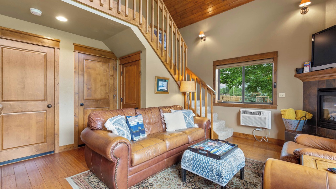 Photo of Livingroom in Bozeman