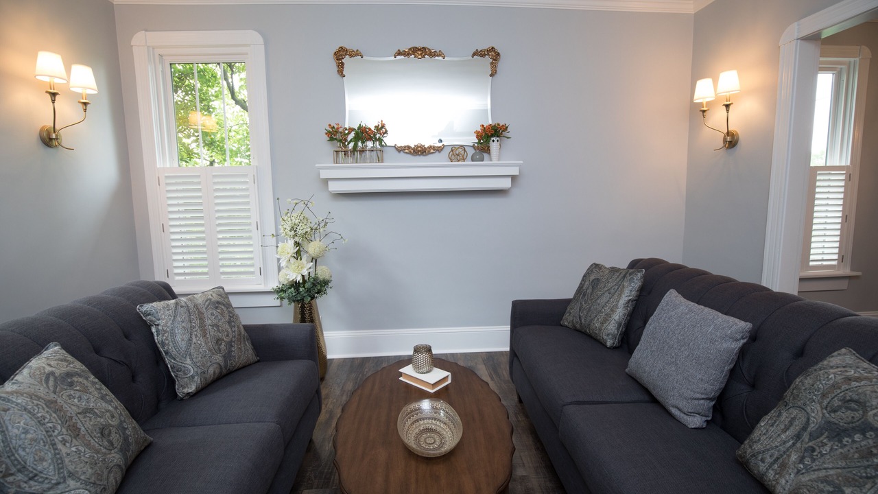 Photo of Livingroom in Burlington