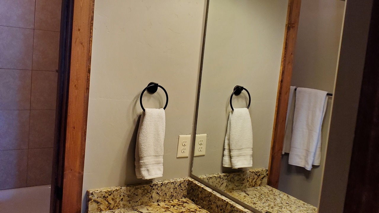 Photo of Bathroom in Garden City