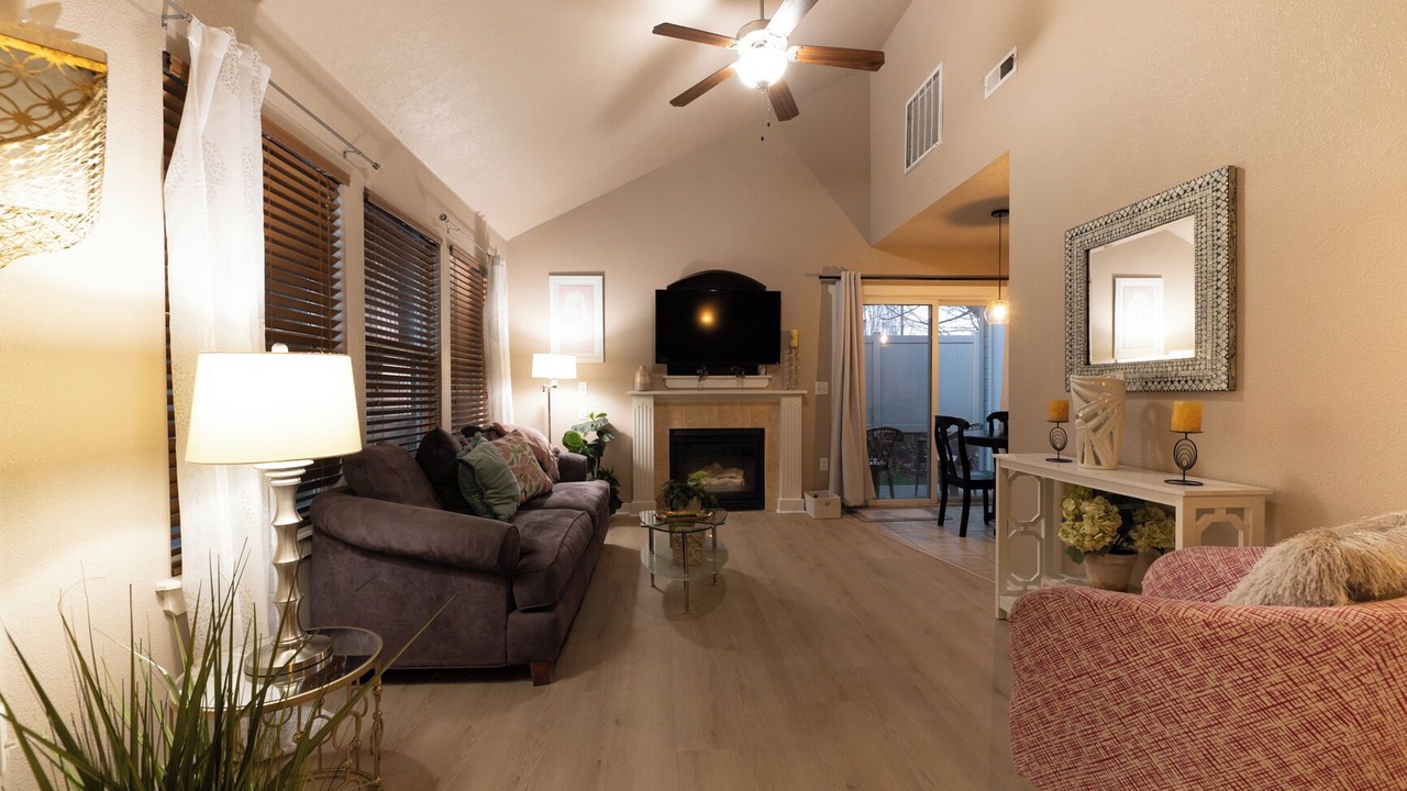 Photo of Livingroom in Southwest Ada County Alliance