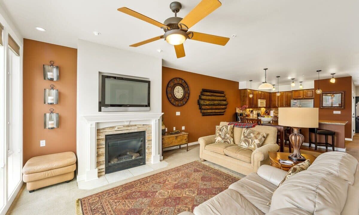 Photo of Livingroom in Post Falls