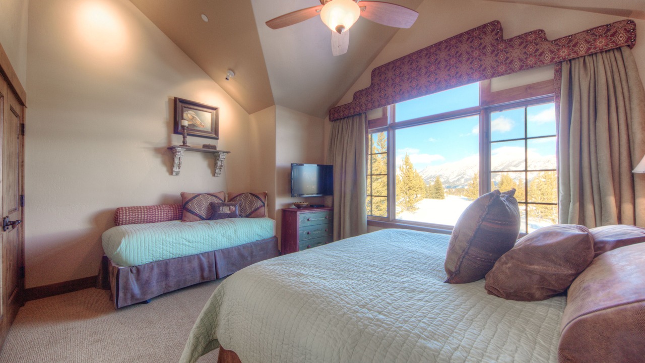Photo of Bedroom in Big Sky