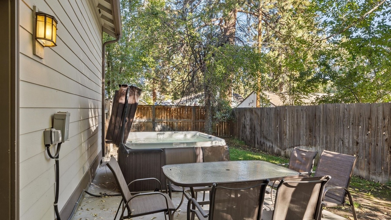 Photo of Outdoor in River West