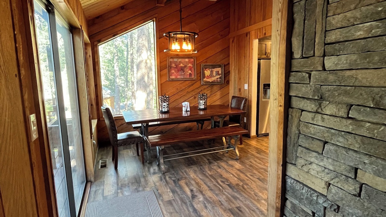 Photo of Bedroom in Black Butte Ranch