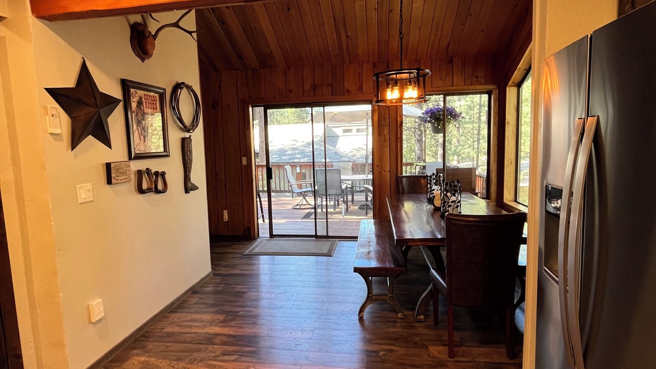 Photo of Bedroom in Black Butte Ranch