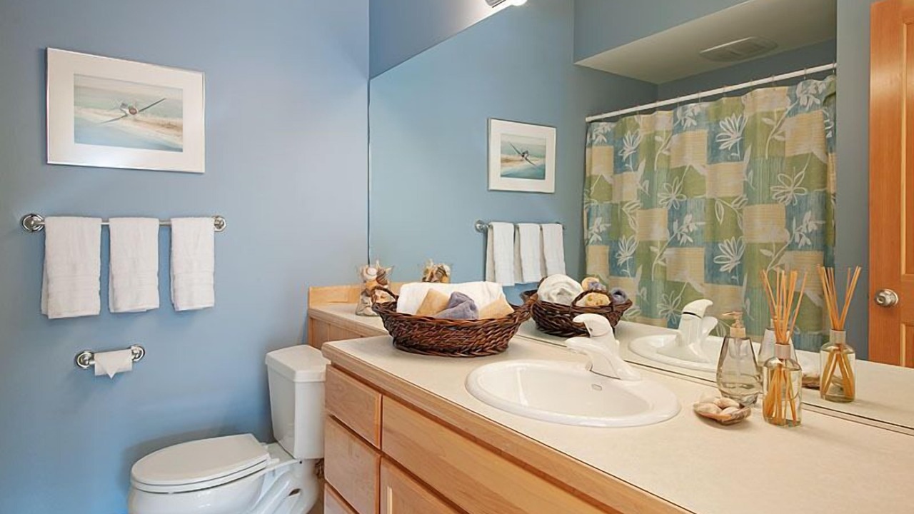 Photo of Bathroom in Helios Hills