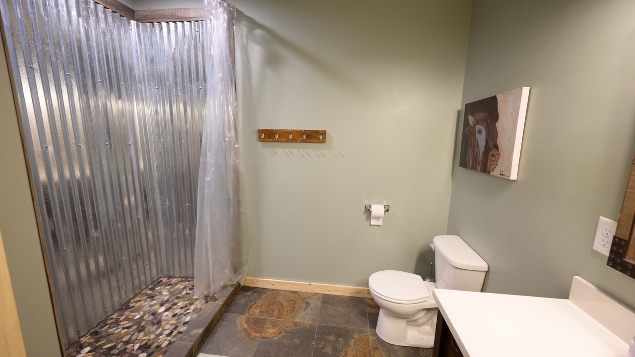 Photo of Bathroom in Island Park