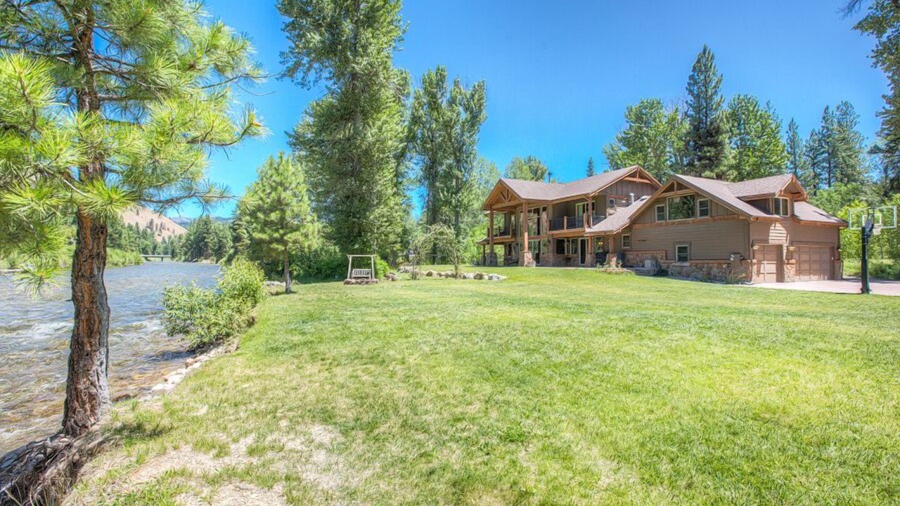 Photo of Outdoor in Featherville