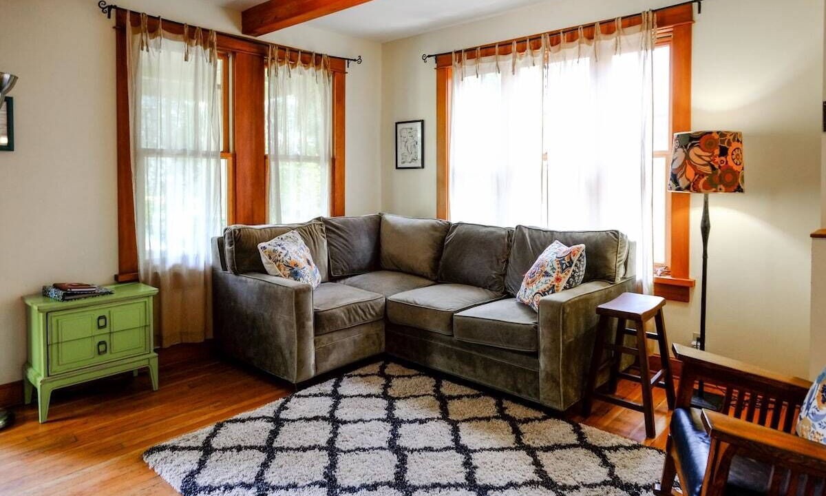 Photo of Livingroom in River West