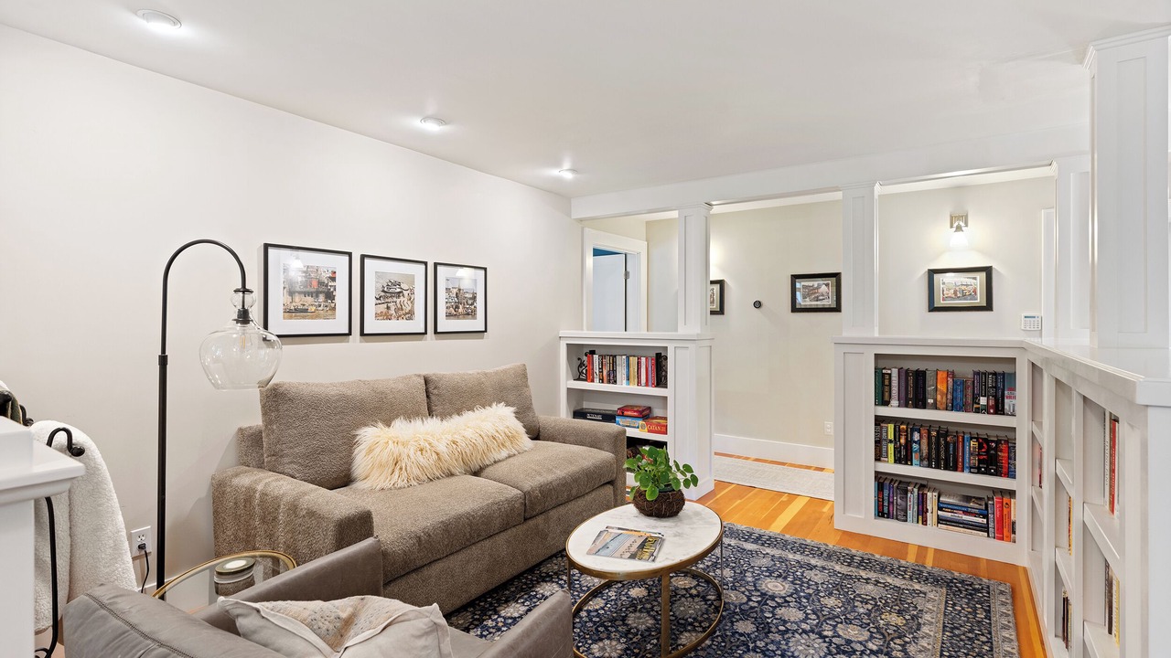 Photo of Bedroom in Old Bend