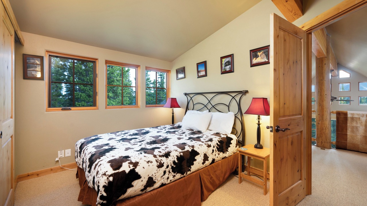 Photo of Bedroom in Big Sky