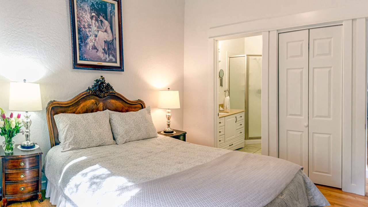 Photo of Bedroom in Historic Railroad District