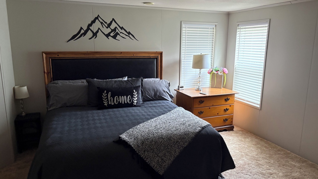 Photo of Bedroom in Irwin