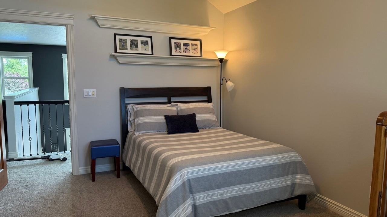 Photo of Bedroom in Eagle