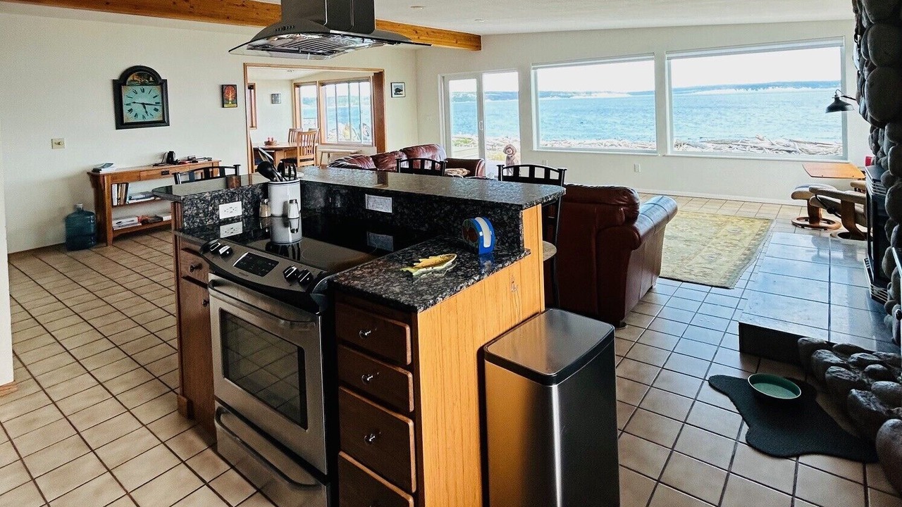 Photo of Bedroom in Coupeville