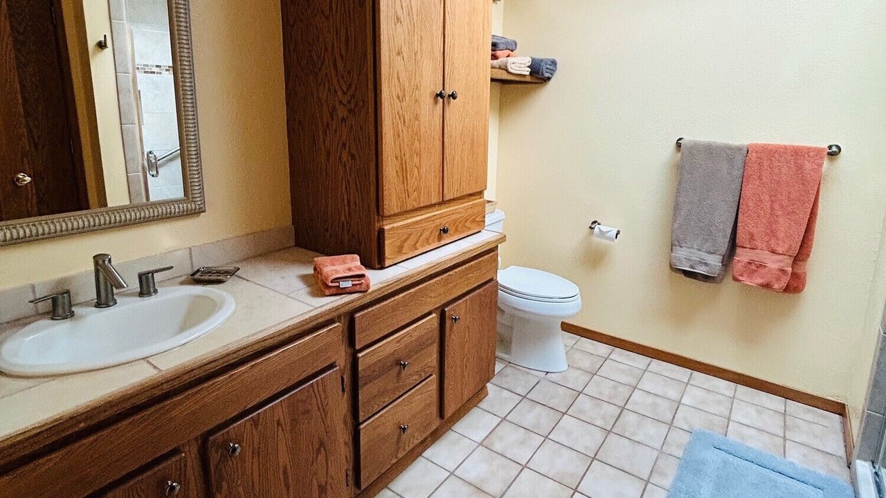 Photo of Bathroom in Coupeville