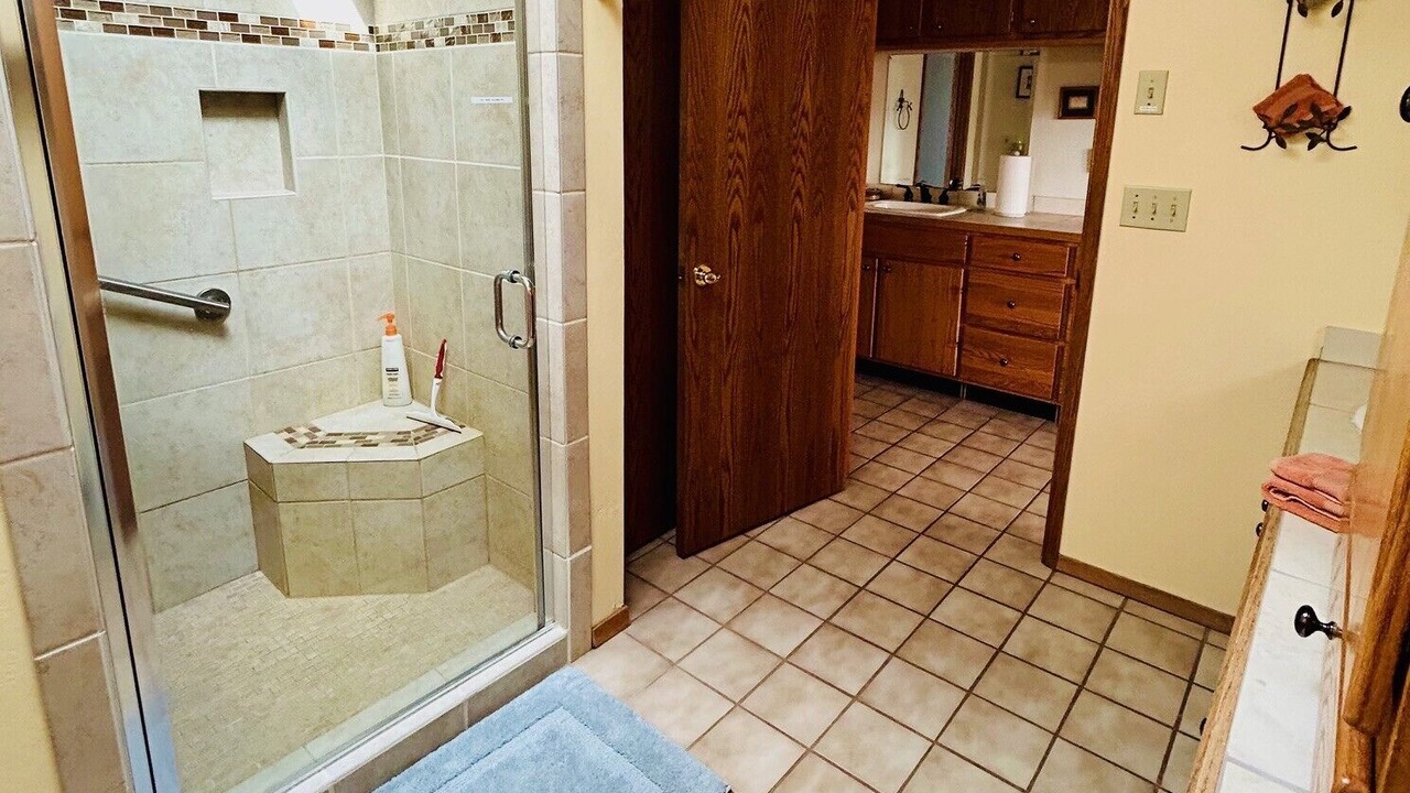 Photo of Bathroom in Coupeville