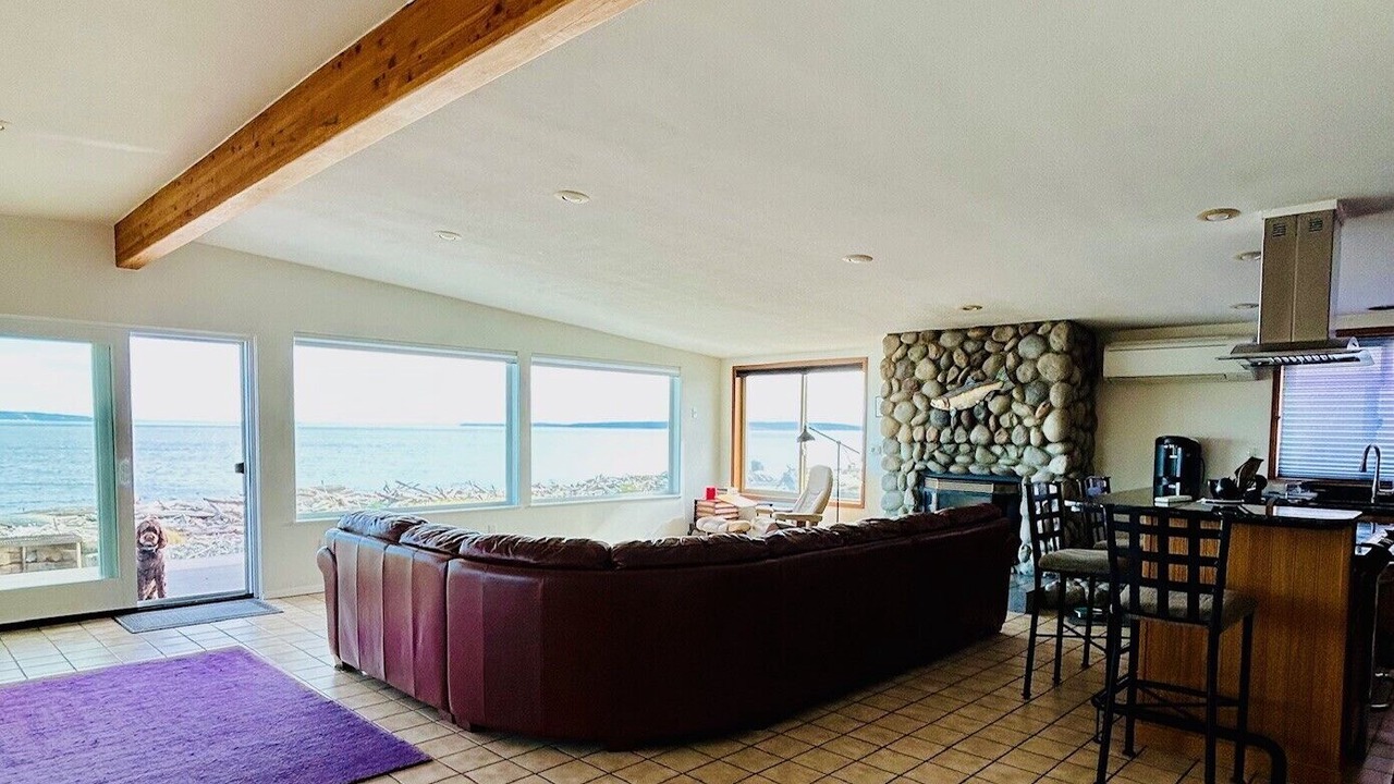 Photo of Bedroom in Coupeville