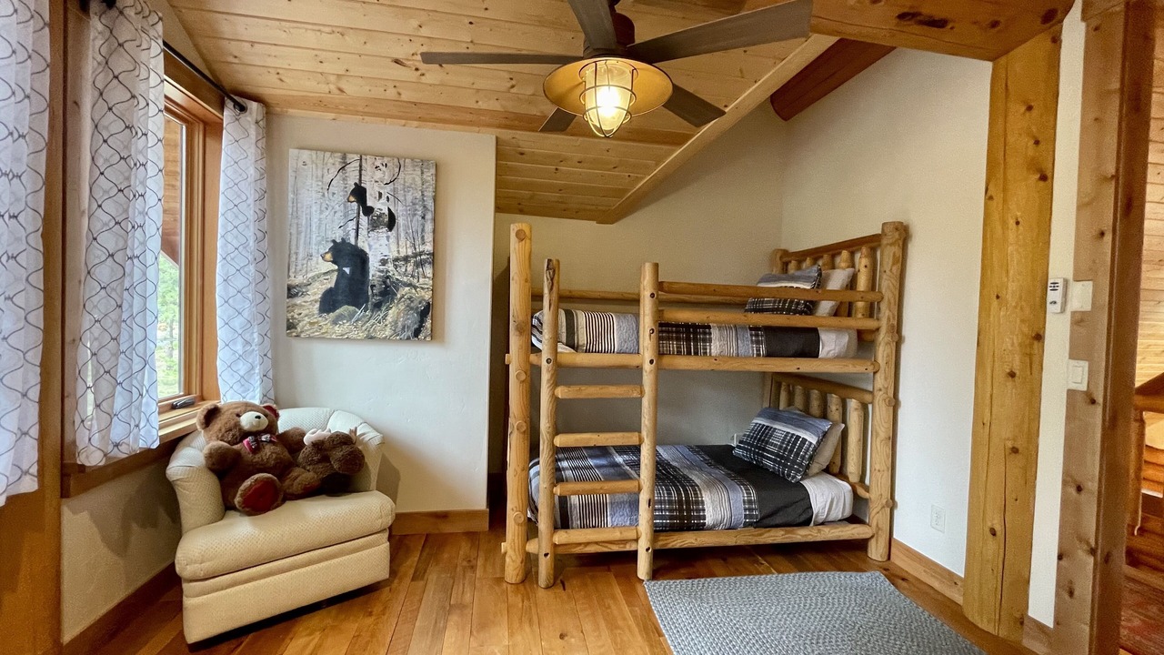 Photo of Bedroom in Oregon Water Wonderland