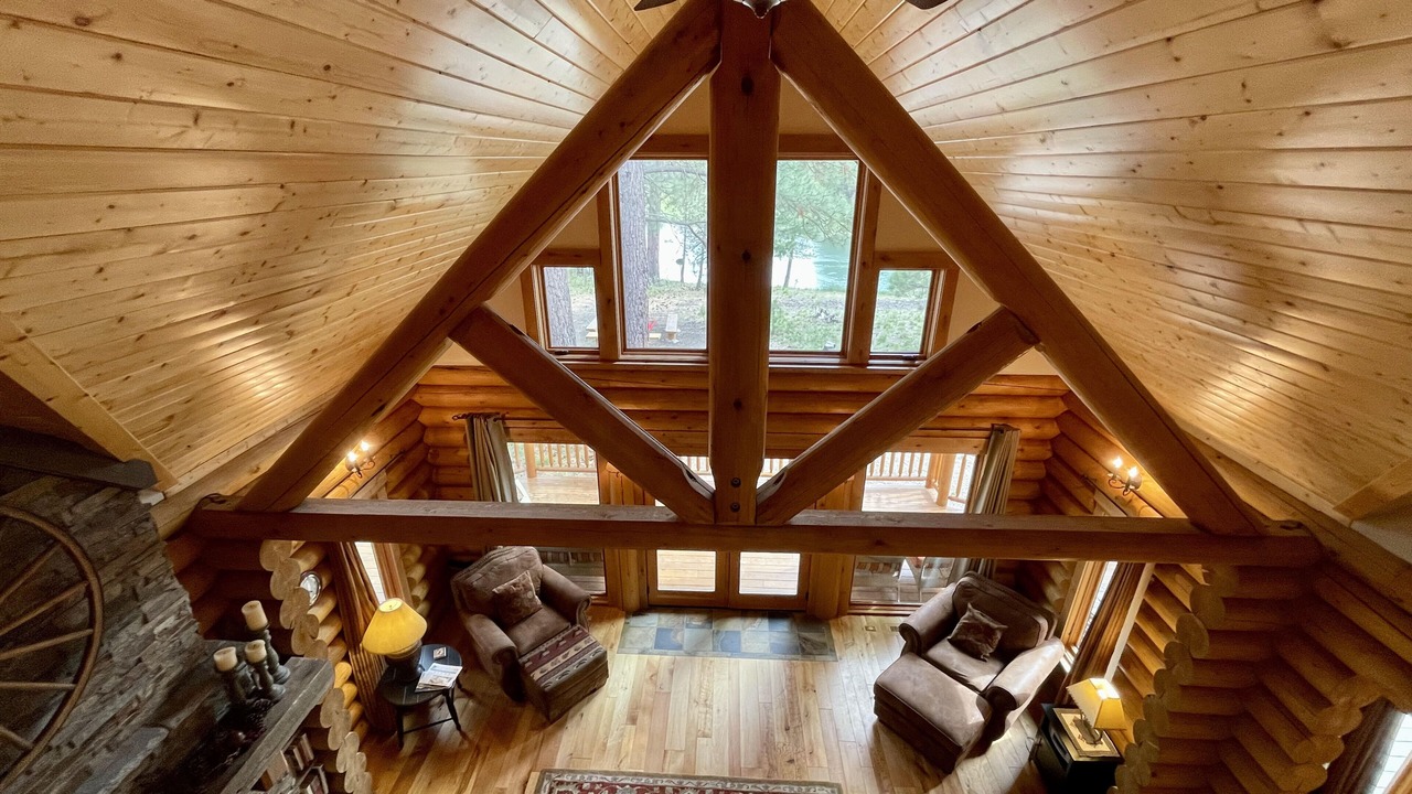 Photo of Bedroom in Oregon Water Wonderland