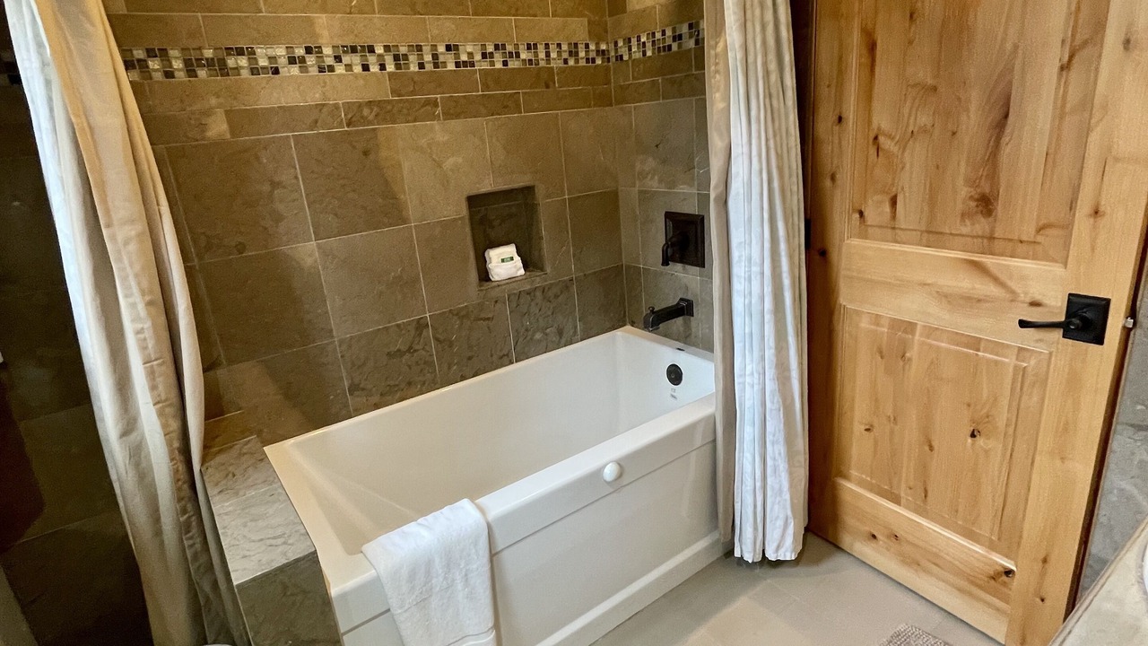 Photo of Bathroom in Oregon Water Wonderland