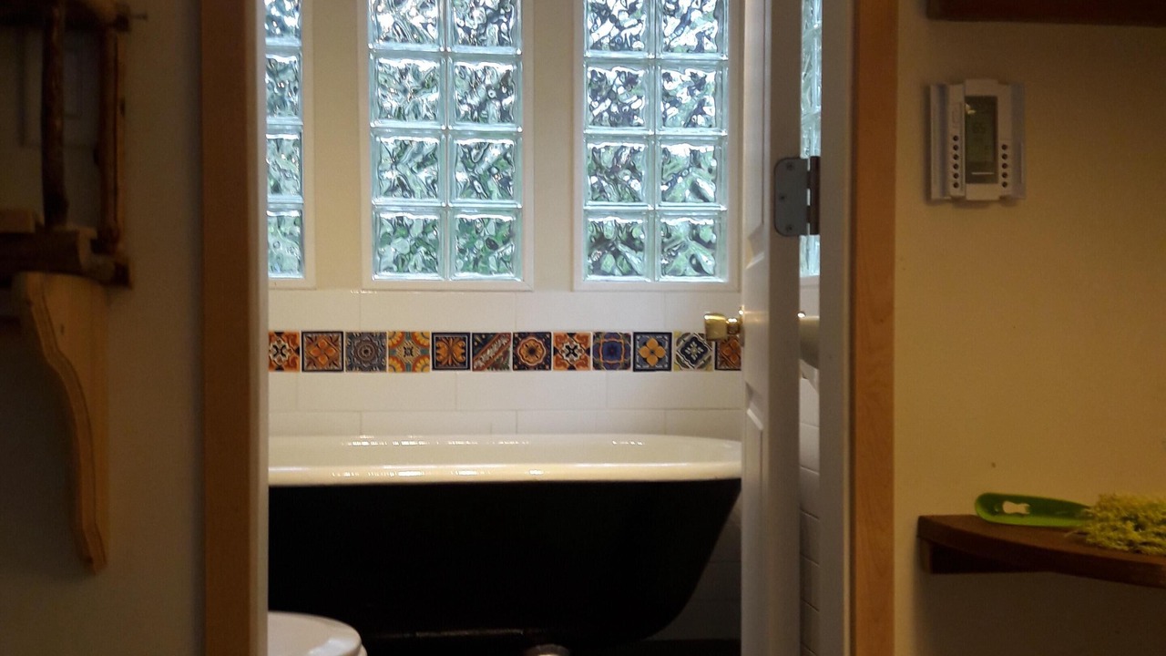 Photo of Bathroom in Point Roberts