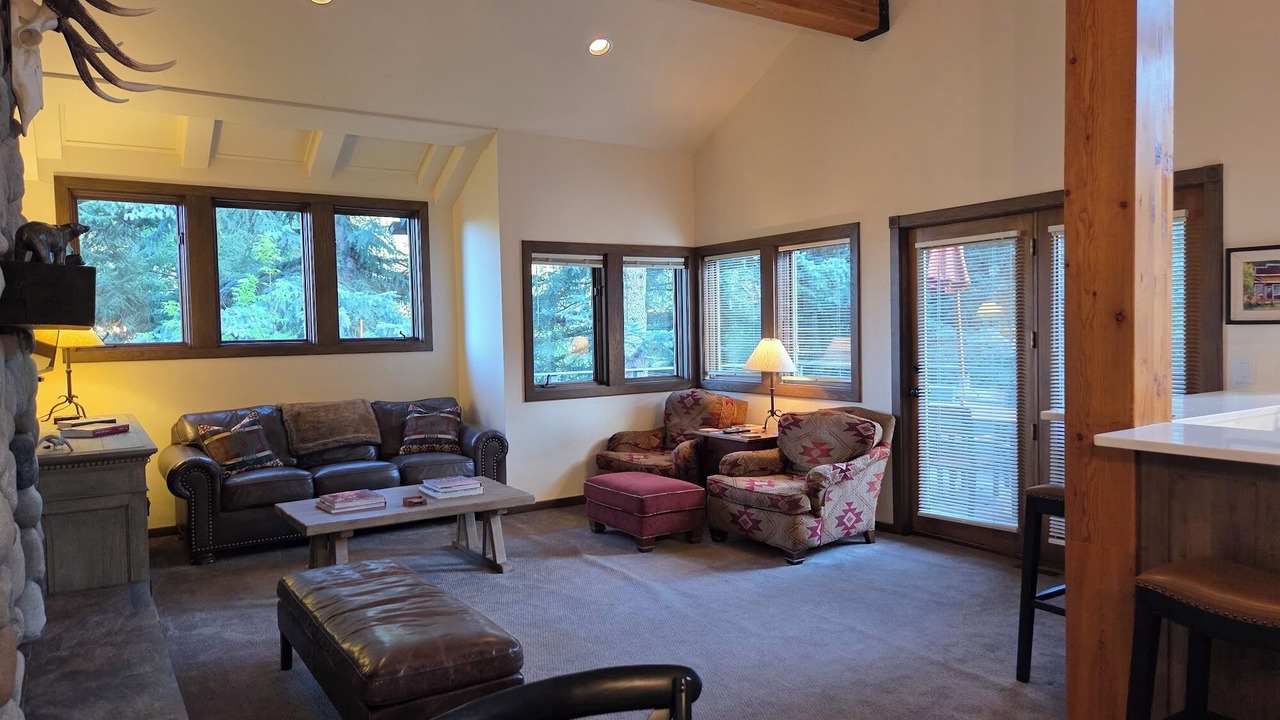 Photo of Bedroom in Warm Springs
