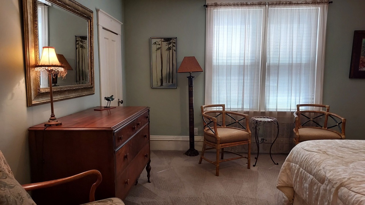 Photo of Bedroom in Garden District