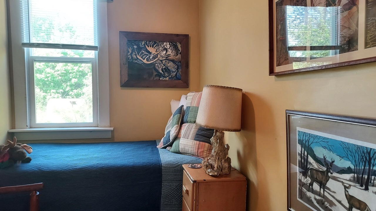 Photo of Bedroom in Garden District