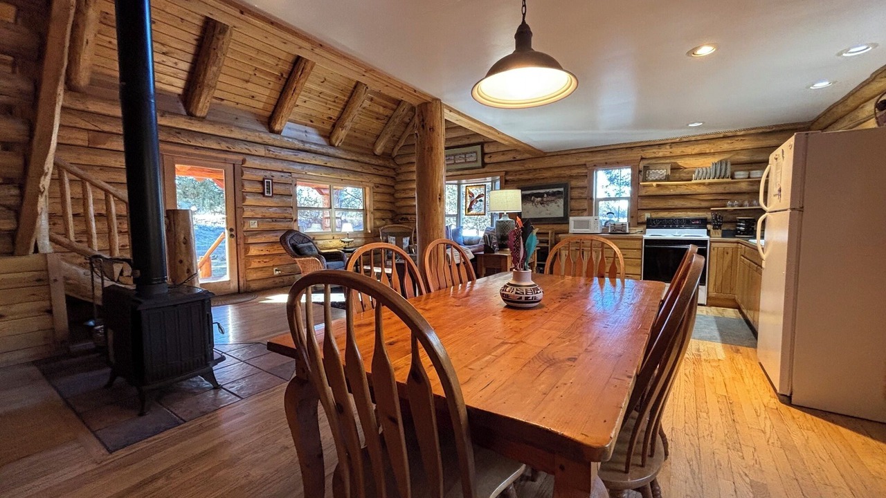 Photo of Livingroom in Chiloquin