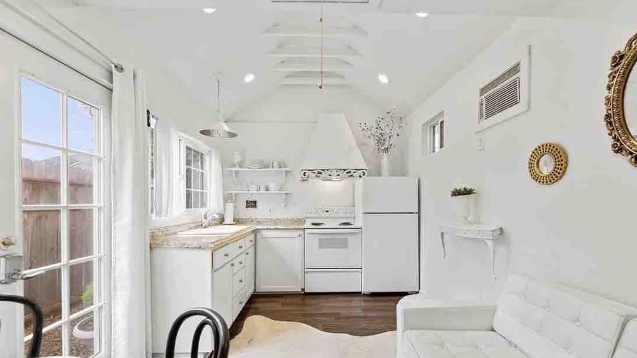 Photo of Livingroom in Vancouver