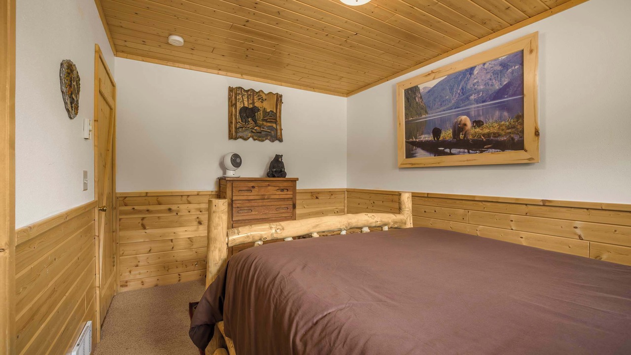 Photo of Bedroom in Island Park